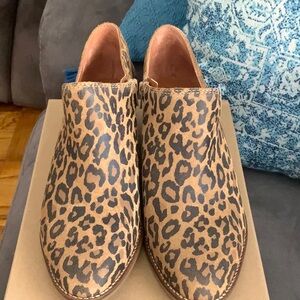 NWT Luckybrand leopard booties.